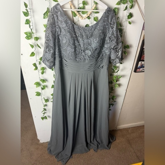 Ants Bridal Gray Pleated Gown With Flutter Sleeves And Scoop Neck